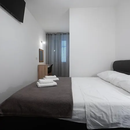 Apartamento Pyrotima *